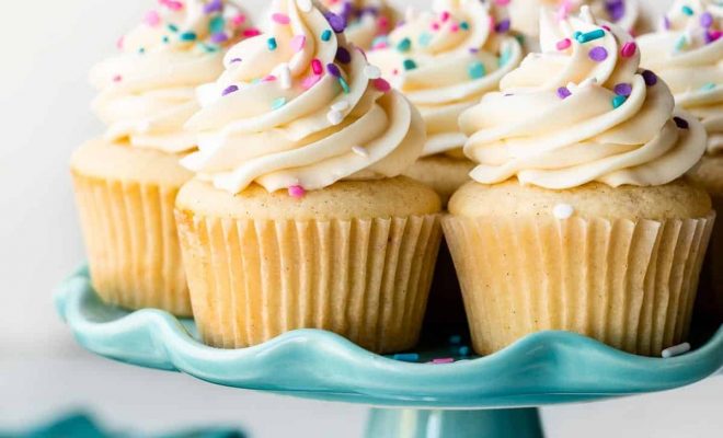Cake & Cupcakes